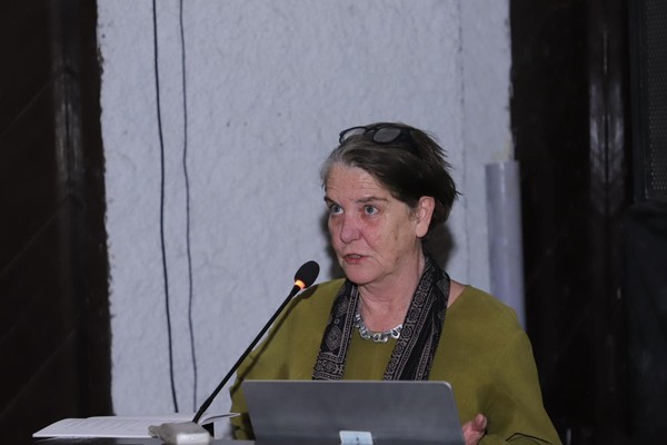 Artist Talk - Beate Terfloth