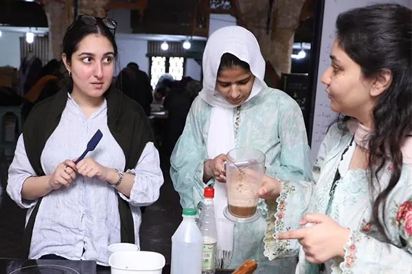 Workshop – Aleezay Mohsin 'Sustainable Material Making'