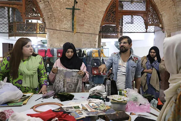 Workshop – Muzammil Hameed & Farah Muzammil 'Chaddar of Memories'