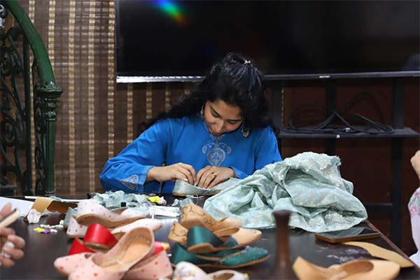 Workshop - Native Footprints: Khusa-Making by Sadaf Hammad & Sidra Ashraf